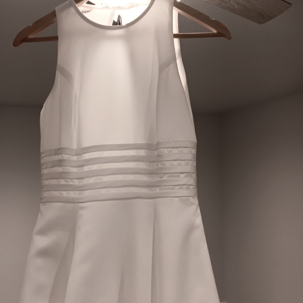 Gloria Vanderbilt size 6 wedding dress